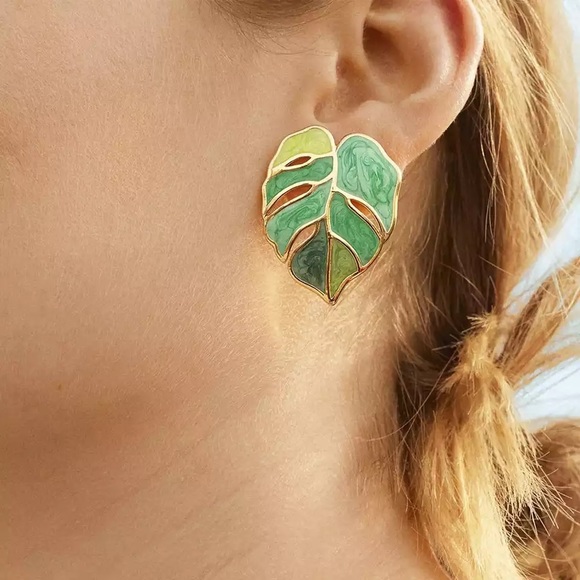 “Mila” Red Pink Bohemian Palm Tree Marble Painted Acrylic Valentine Leaf Earring - Picture 3 of 4